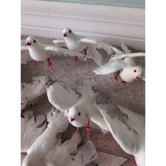 Vintage White Doves Birds Christmas Tree Ornaments Feathers Pics Lot of 24 - Picture 2 of 8